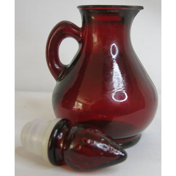 AVON Cape Cod Ruby Red Glass Set 2 Pitchers Strawberry Candle Vintage Cranberry - Picture 9 of 13
